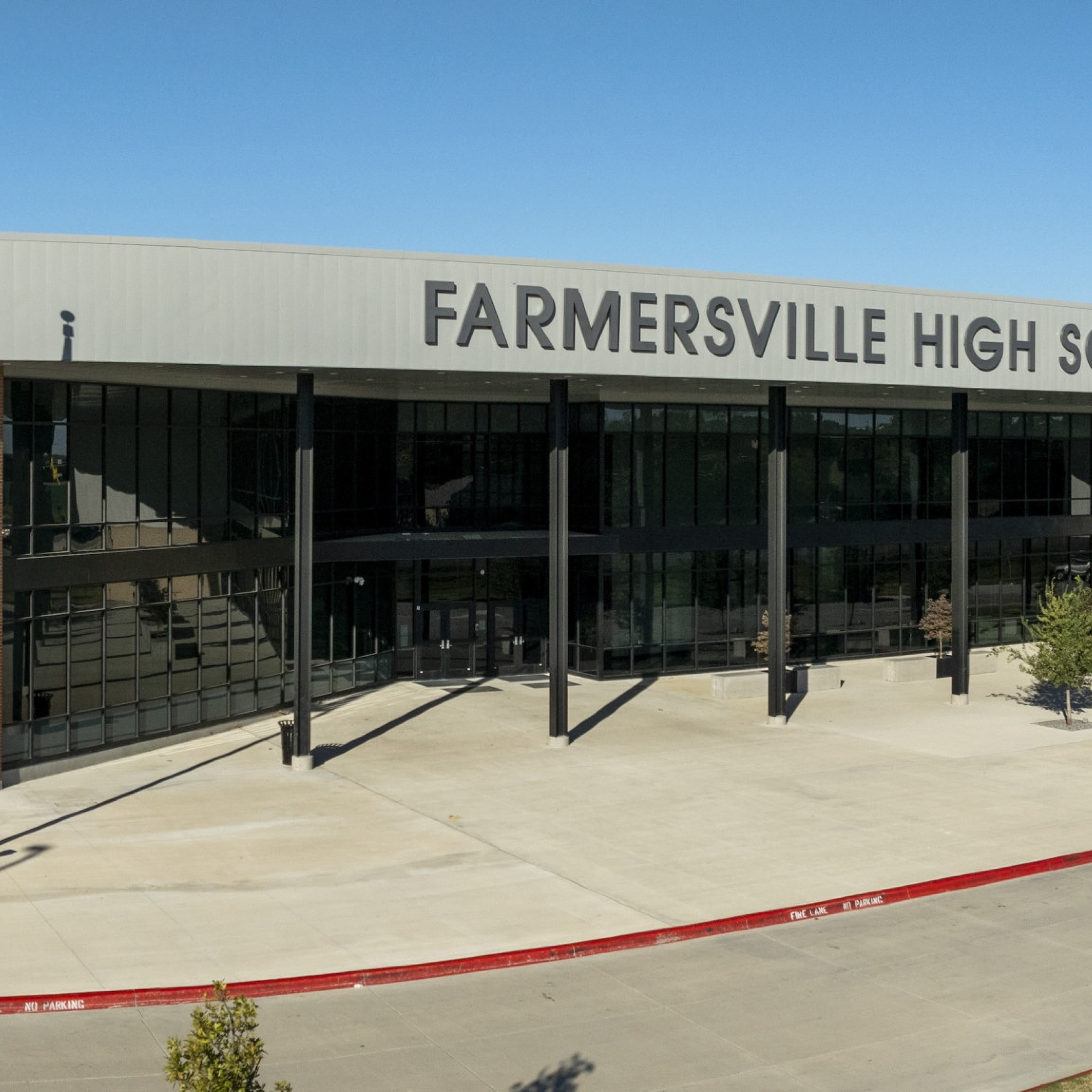 view of farmersville high school building front