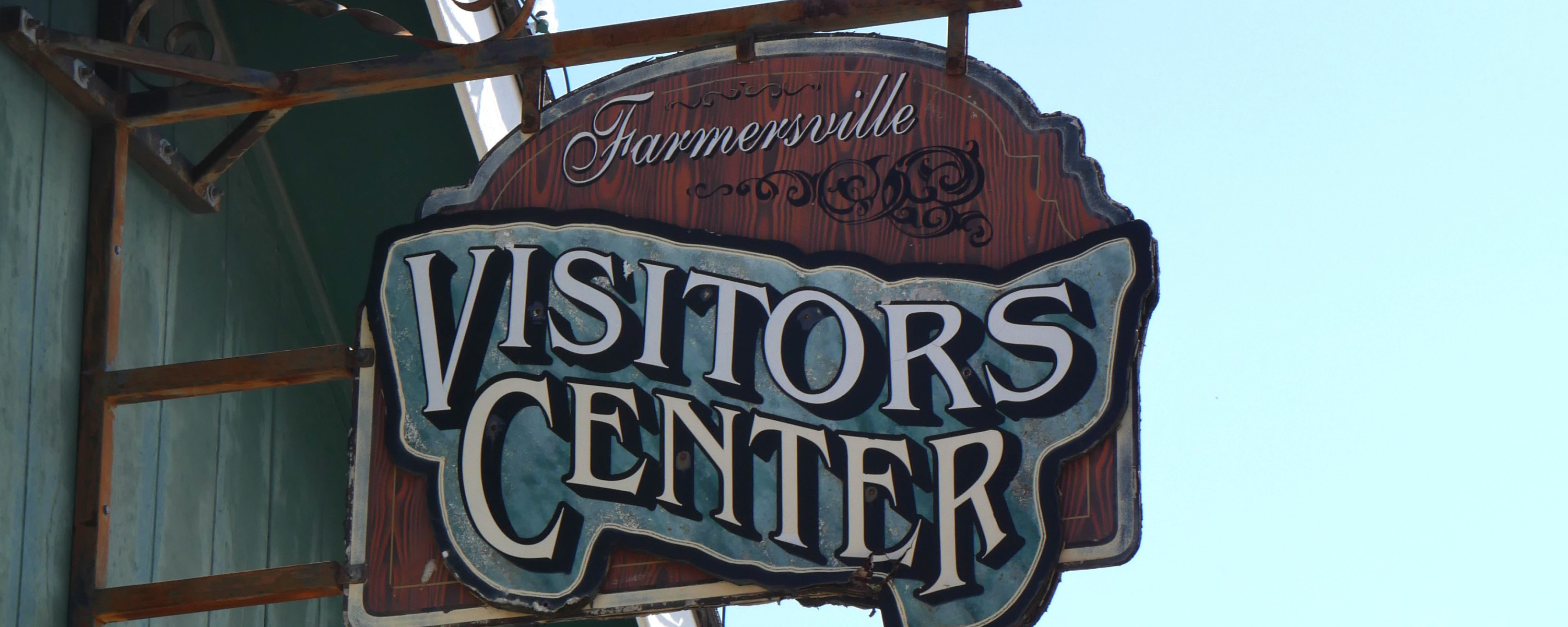 Farmersville Visitors Center sign