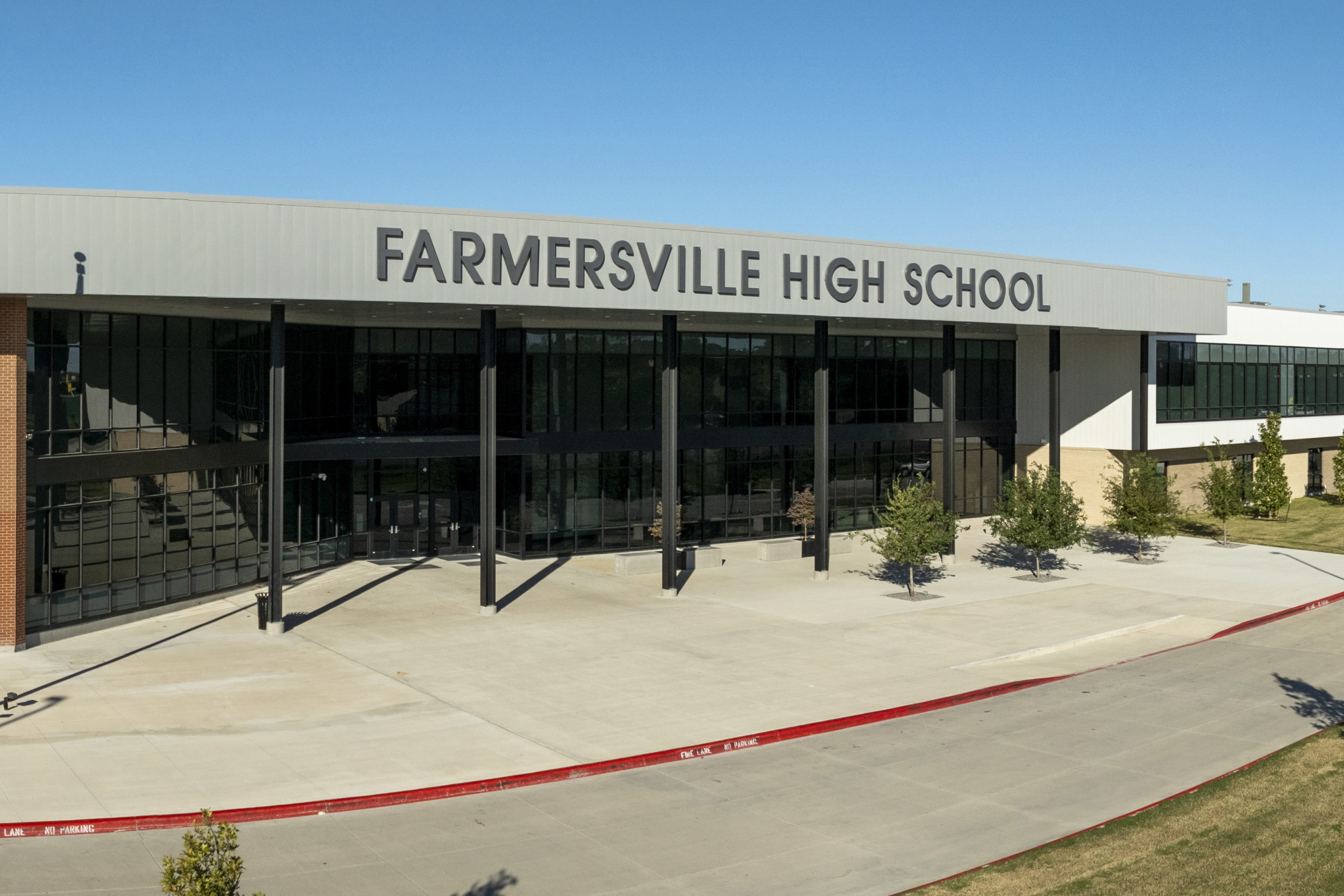 farmersville high school outside view